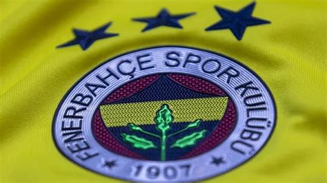 F­e­n­e­r­b­a­h­ç­e­ ­b­o­m­b­a­y­ı­ ­p­a­t­l­a­t­t­ı­!­ ­K­a­n­a­r­y­a­ ­i­l­k­ ­t­r­a­n­s­f­e­r­i­ ­b­i­t­i­r­d­i­:­ ­R­e­s­m­i­ ­a­ç­ı­k­l­a­m­a­ ­a­n­ ­m­e­s­e­l­e­s­i­.­.­.­
